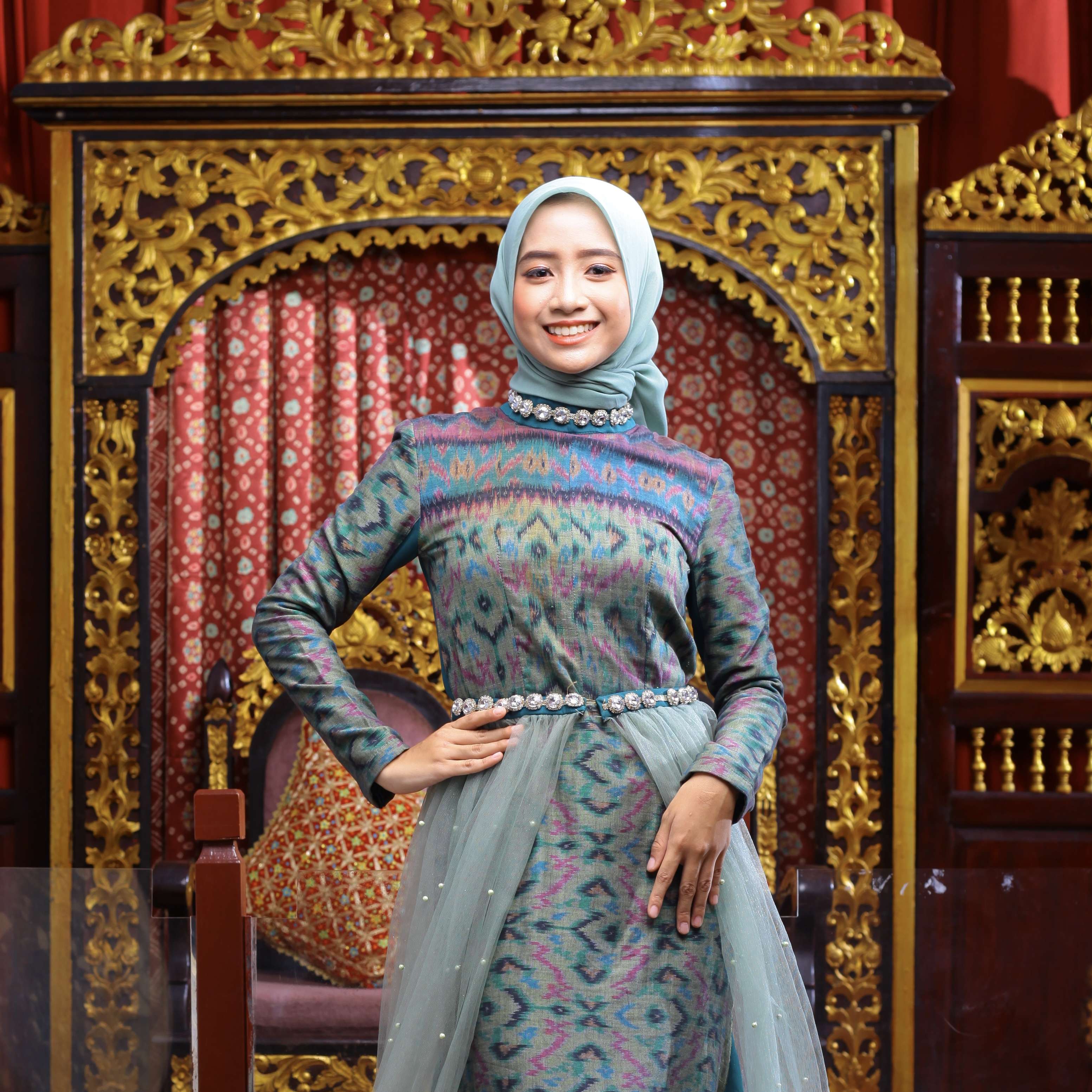TASHA RESNITA